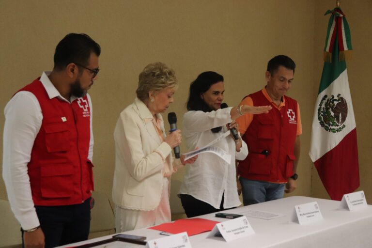 DOCTORA MARIA DEL ROCIO ACOSTA GUTIERREZ 1