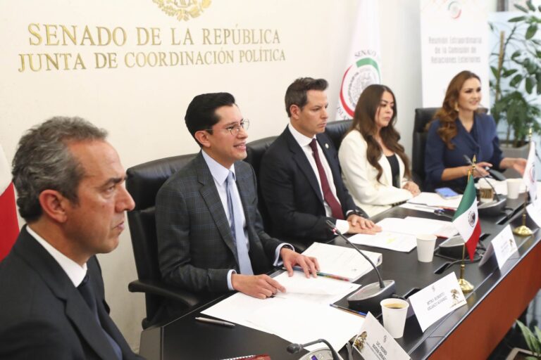 ROBERTO VELASCO ALVAREZ_SENADO 1