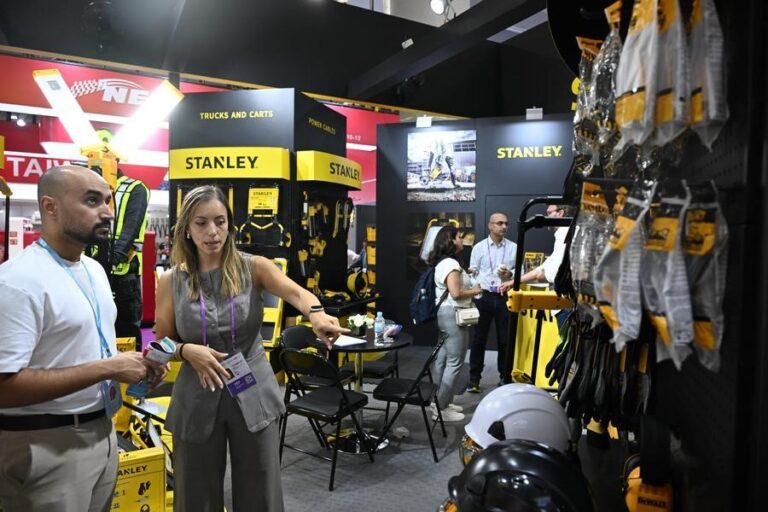 EMPRESAS ESTADOUNIDENSES CHINAS