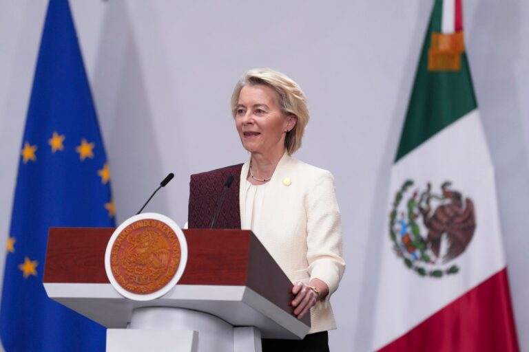 URSULA VON DER LEYEN 1